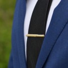 Arne Nordlie - Slipsnål i forgylt sølv med metall bakstykke thumbnail