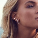 Sif Jakobs - Adria Tre Piccolo ørepynt i sølv med ferskvannsperle og cz thumbnail