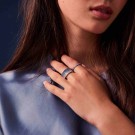 Sif Jakobs - Ellera ring i sølv med blå og hvit cz thumbnail